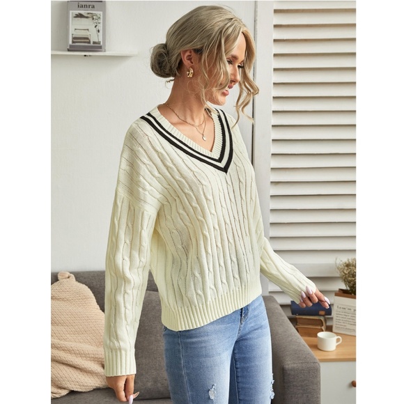 Contrast Trim V Neck Dorp Shoulder Sweater - Picture 3 of 7